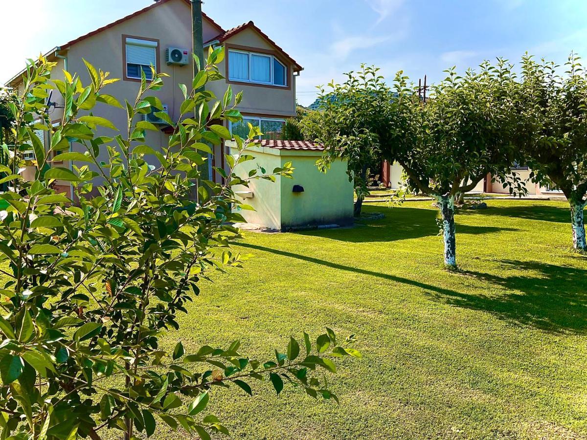 Apartment Helena Airport Подгорица Экстерьер фото