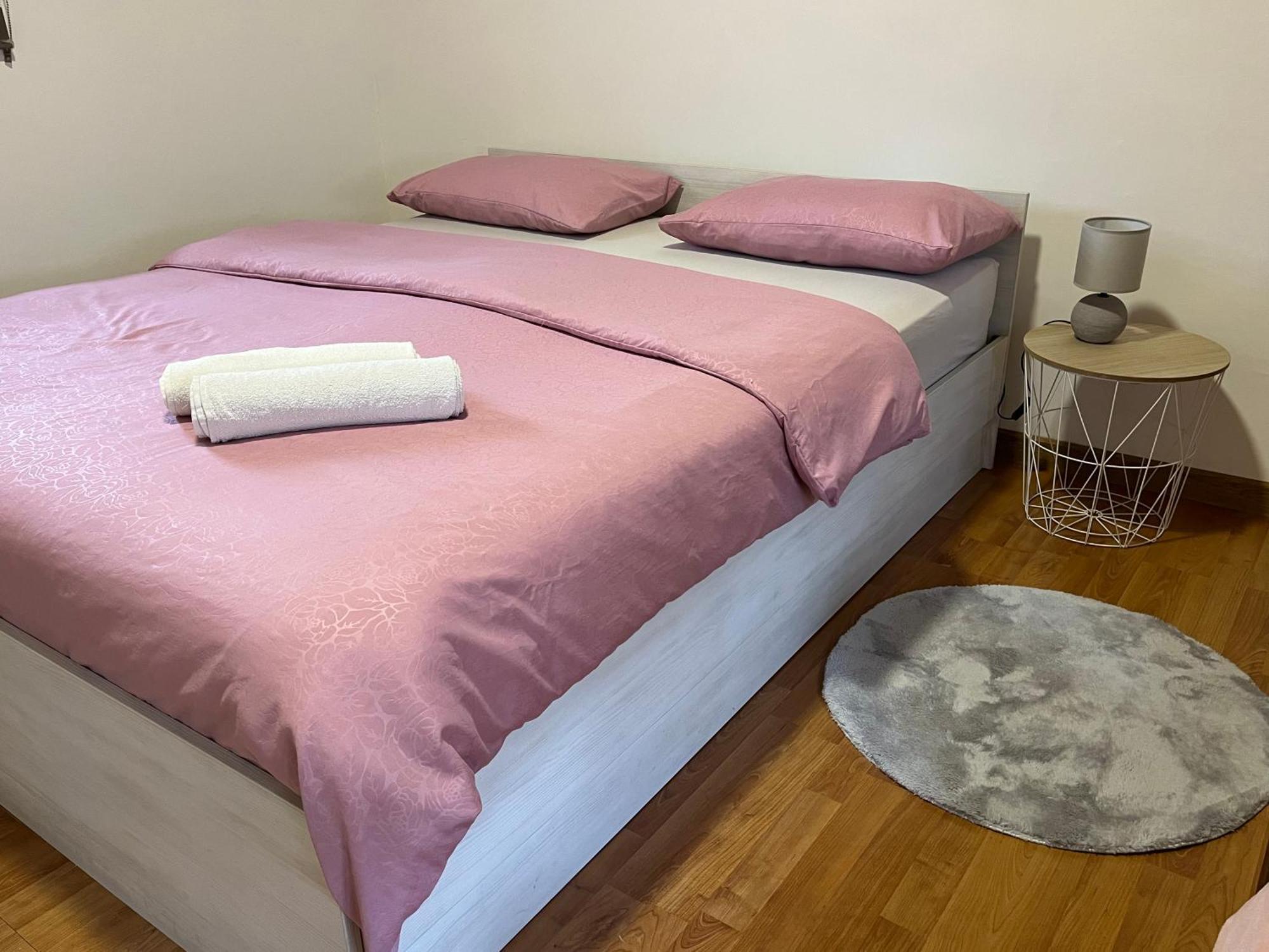 Apartment Helena Airport Подгорица Экстерьер фото
