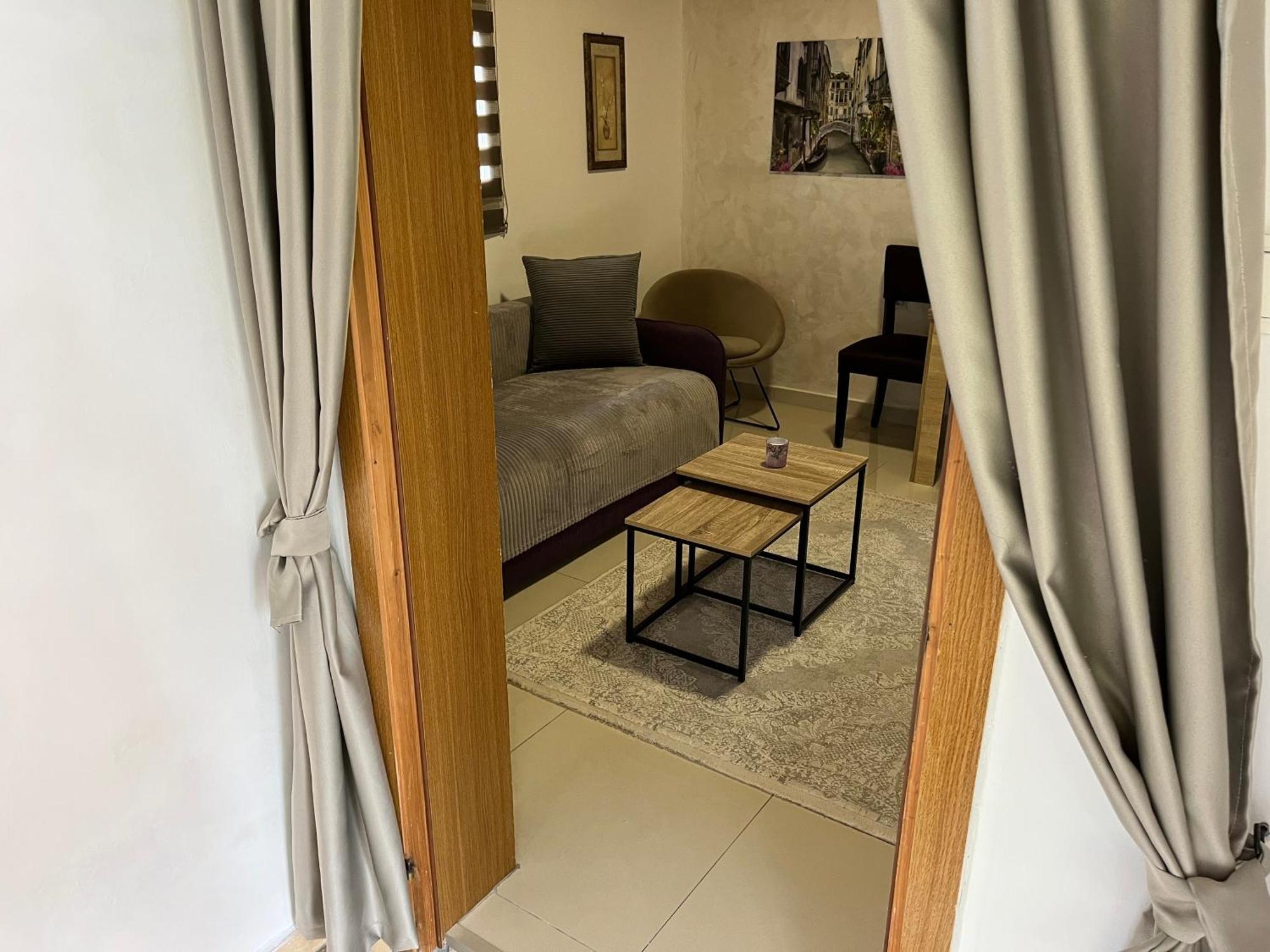 Apartment Helena Airport Подгорица Экстерьер фото